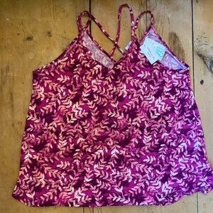 NWT Lularoe 2xl Daniela spaghetti strap shirt